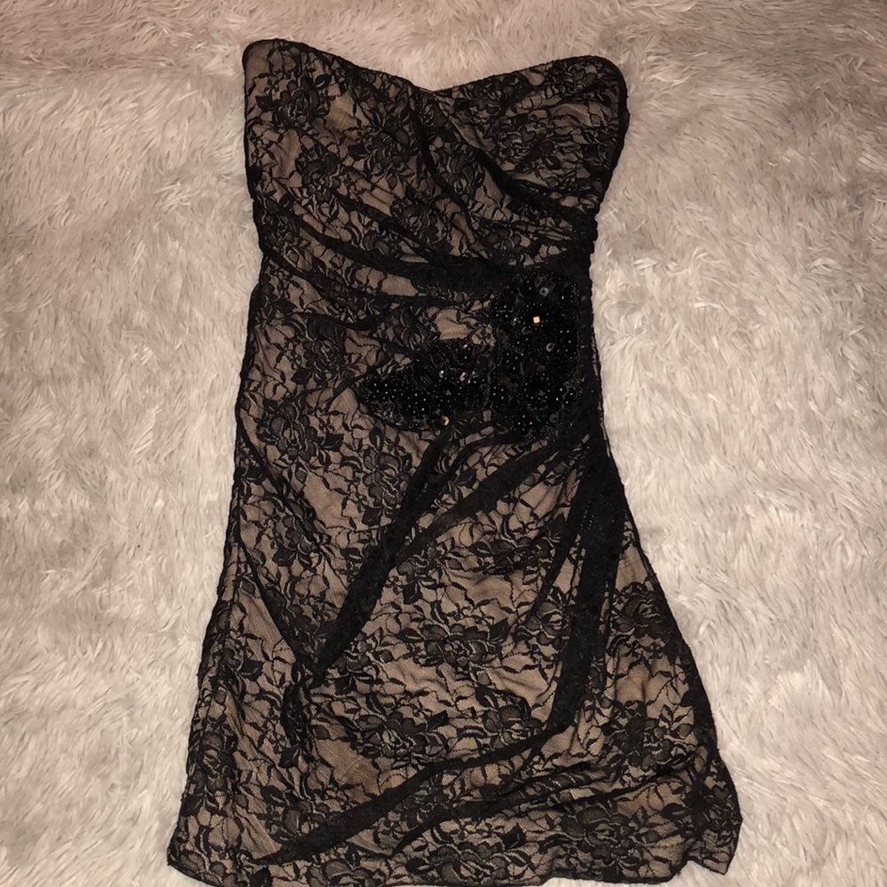 Black strapless lace dress - Picture 2 of 8